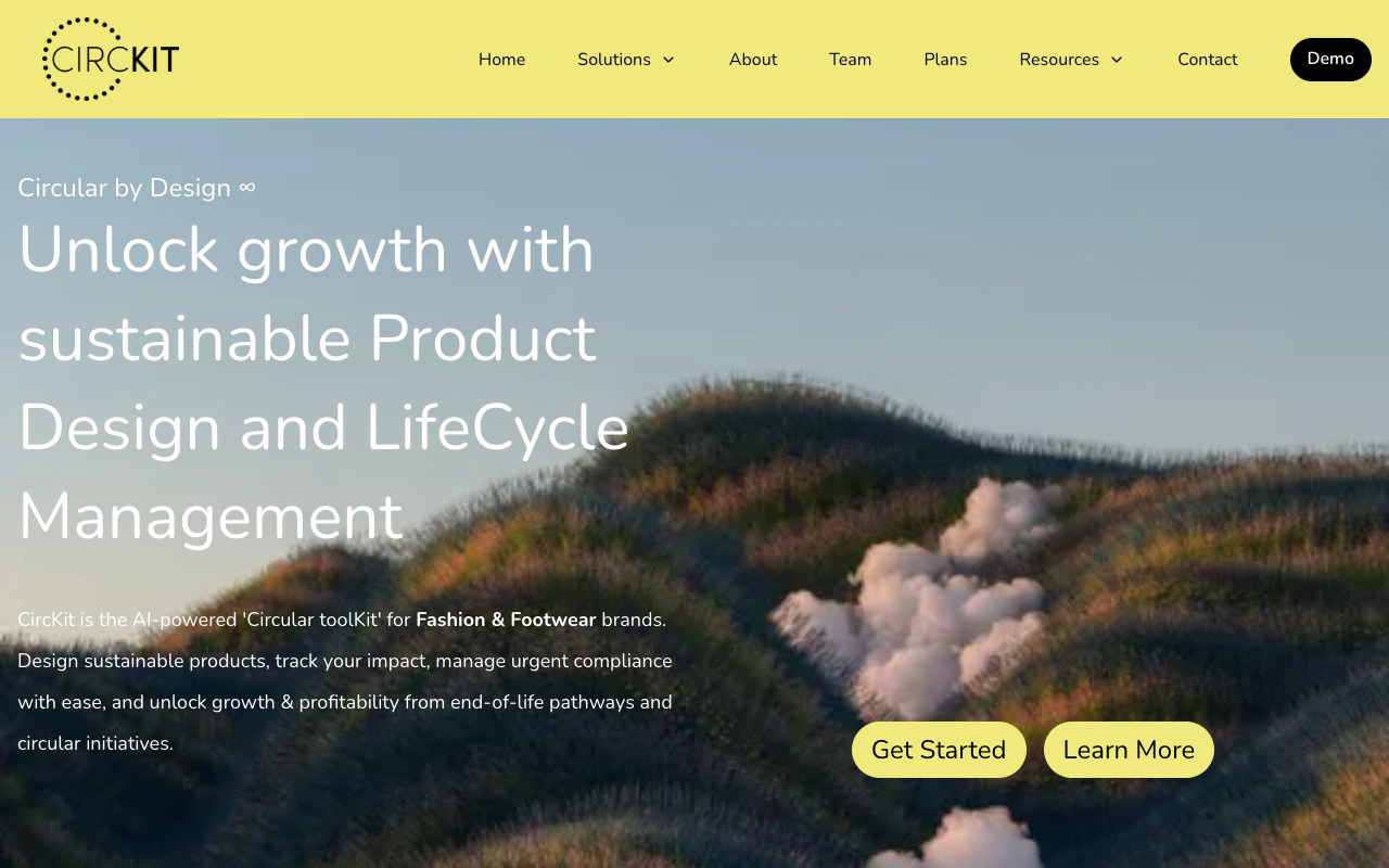 CircKit - An AI-powered toolkit for sustainable fashion and footwear design